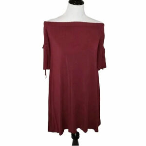 I‎ am M red VALENTINE DAY off the should dress